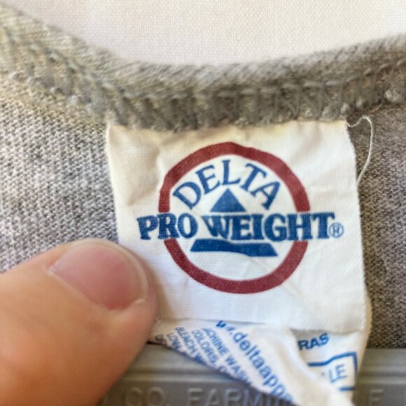 Vintage Taz Tasmanian Devil Camo Supreme Tank Top Muscle T-Shirt Size Small Gray - Picture 5 of 15